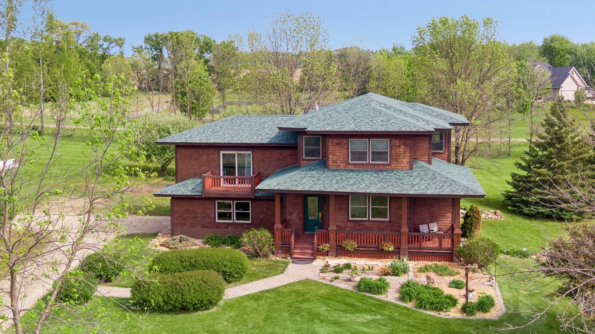 392 Old Cemetery Road , River Falls, WI 54022