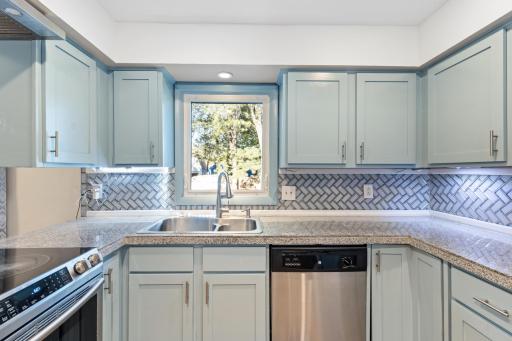 2904 Silver Lake Court NE, Minneapolis, MN 55421