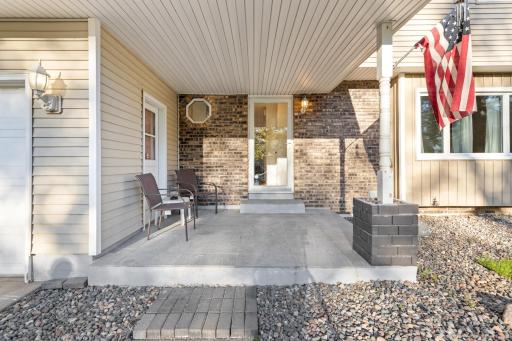 2904 Silver Lake Court NE, Minneapolis, MN 55421
