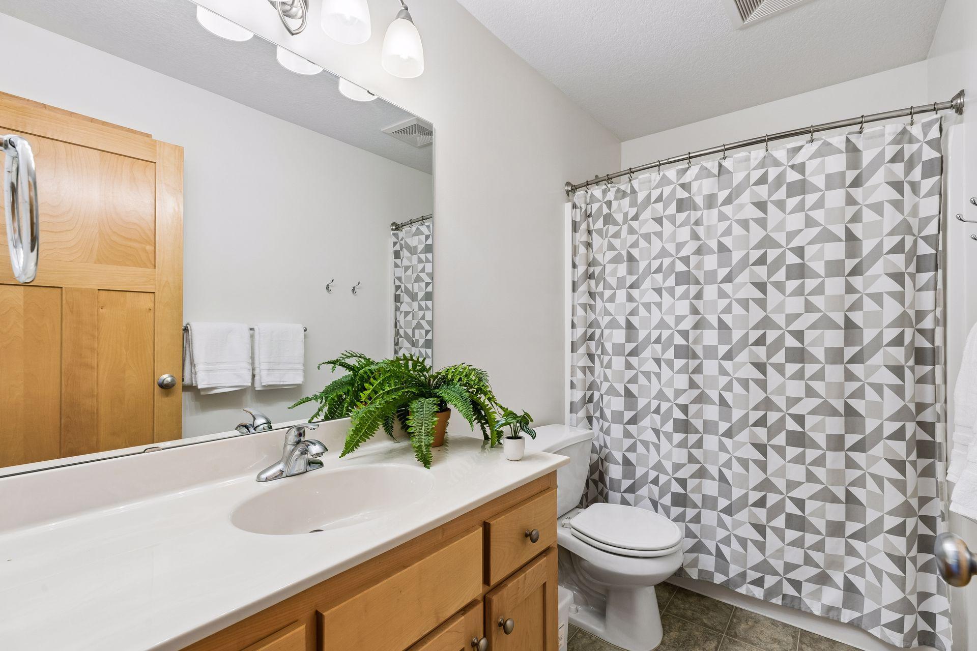 Second floor full bath