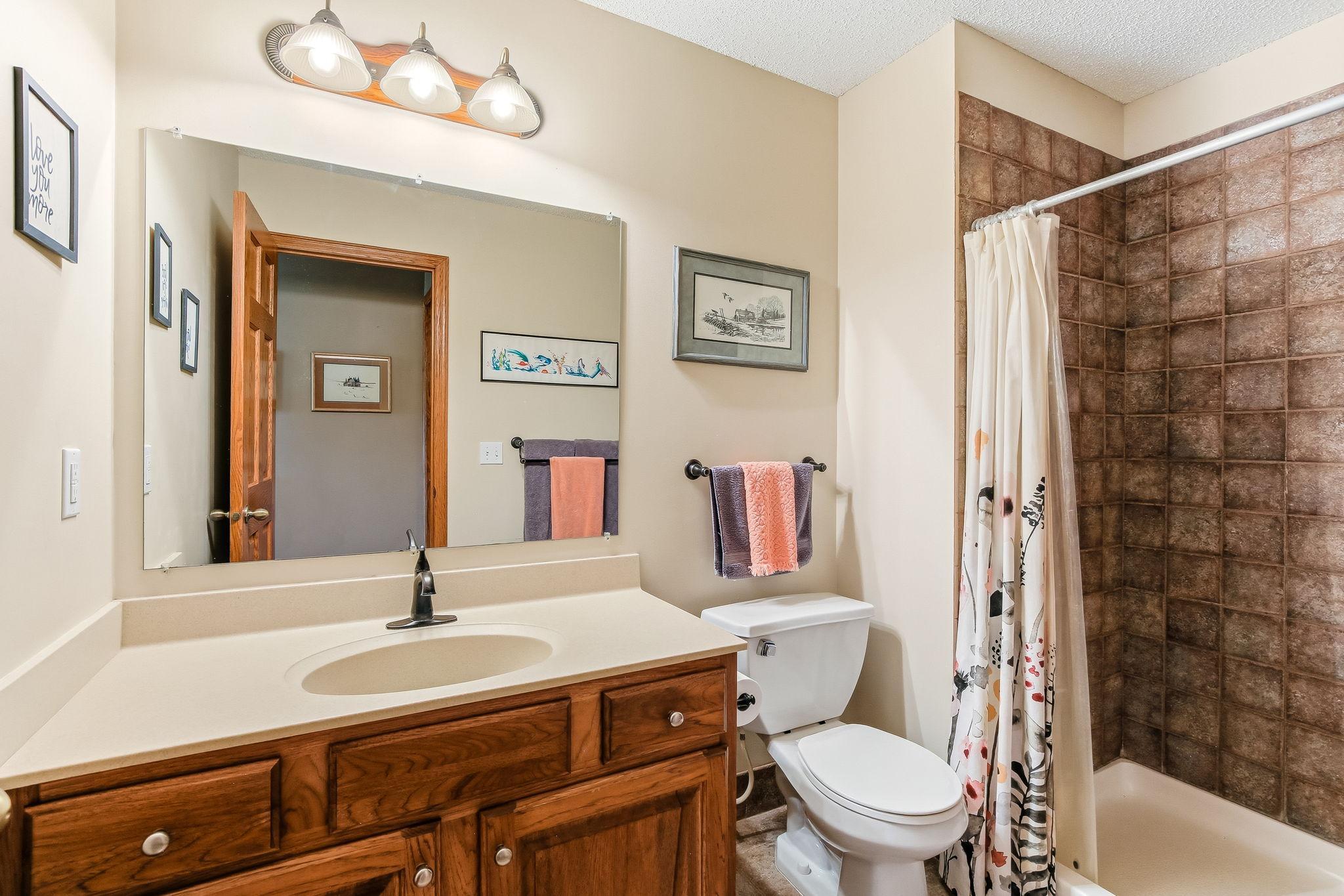 38-web-or-mls-9918-Kiwi-Ave-38.jpg