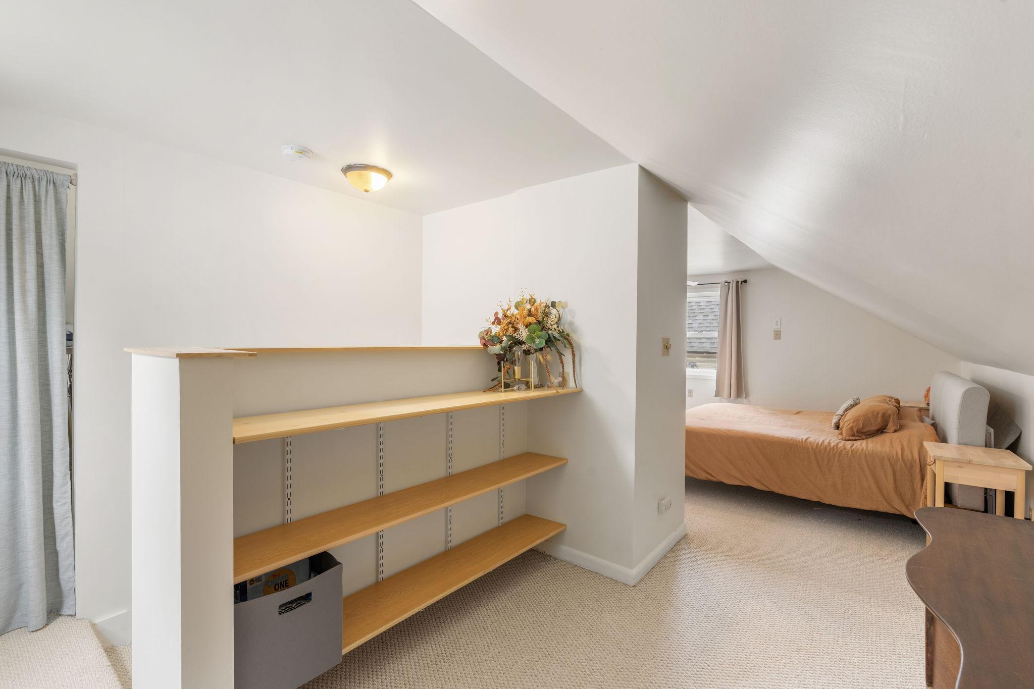 28-web-or-mls-264 Haskell St E-28.jpg
