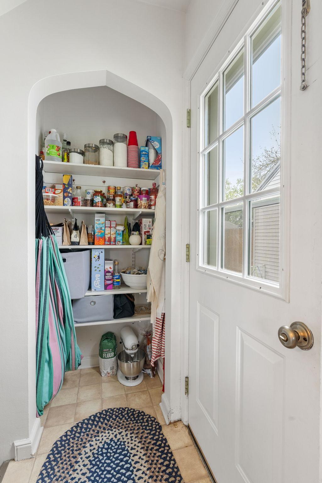 33-web-or-mls-264 Haskell St E-33.jpg