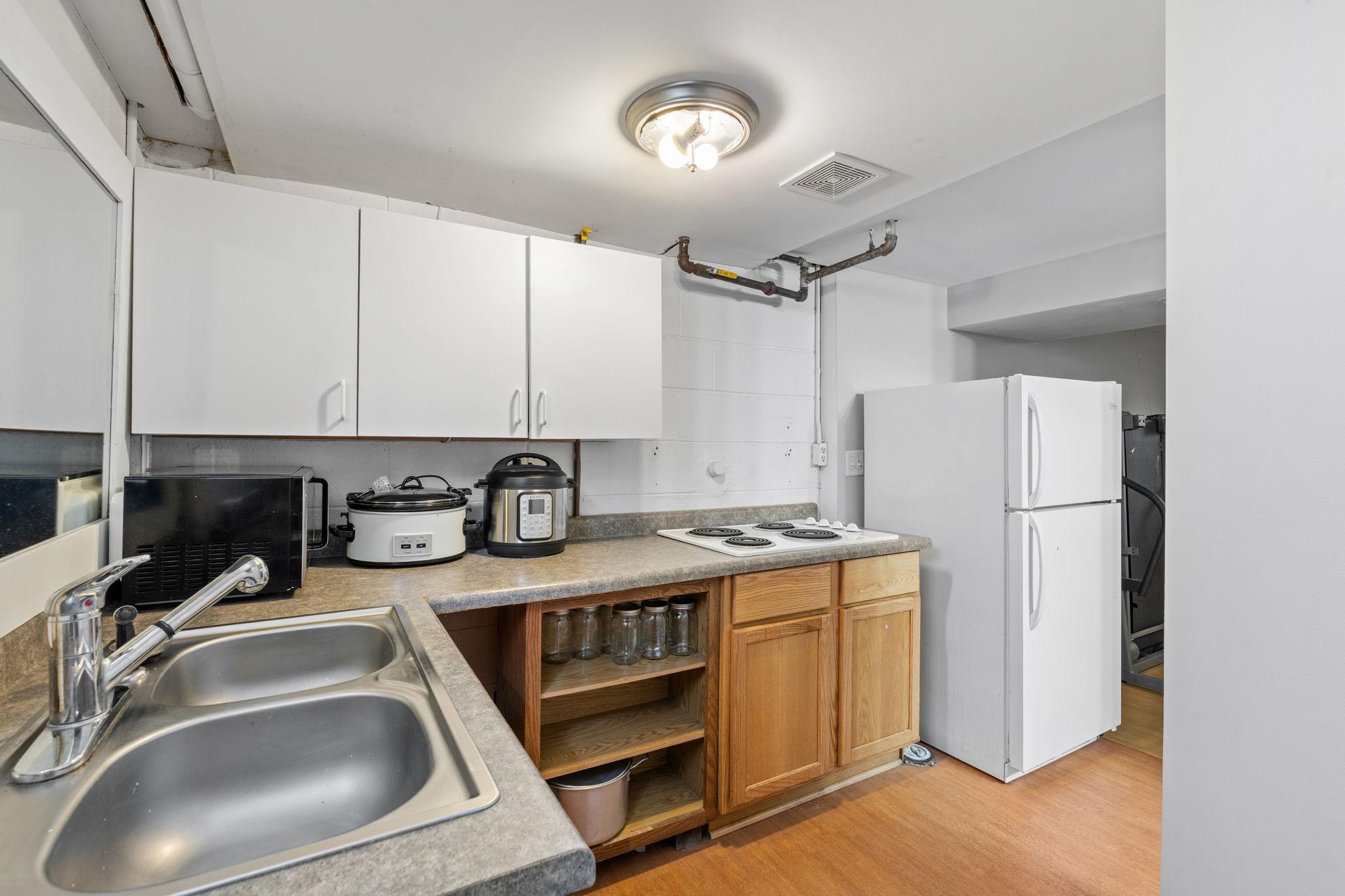 38-web-or-mls-264 Haskell St E-38.jpg