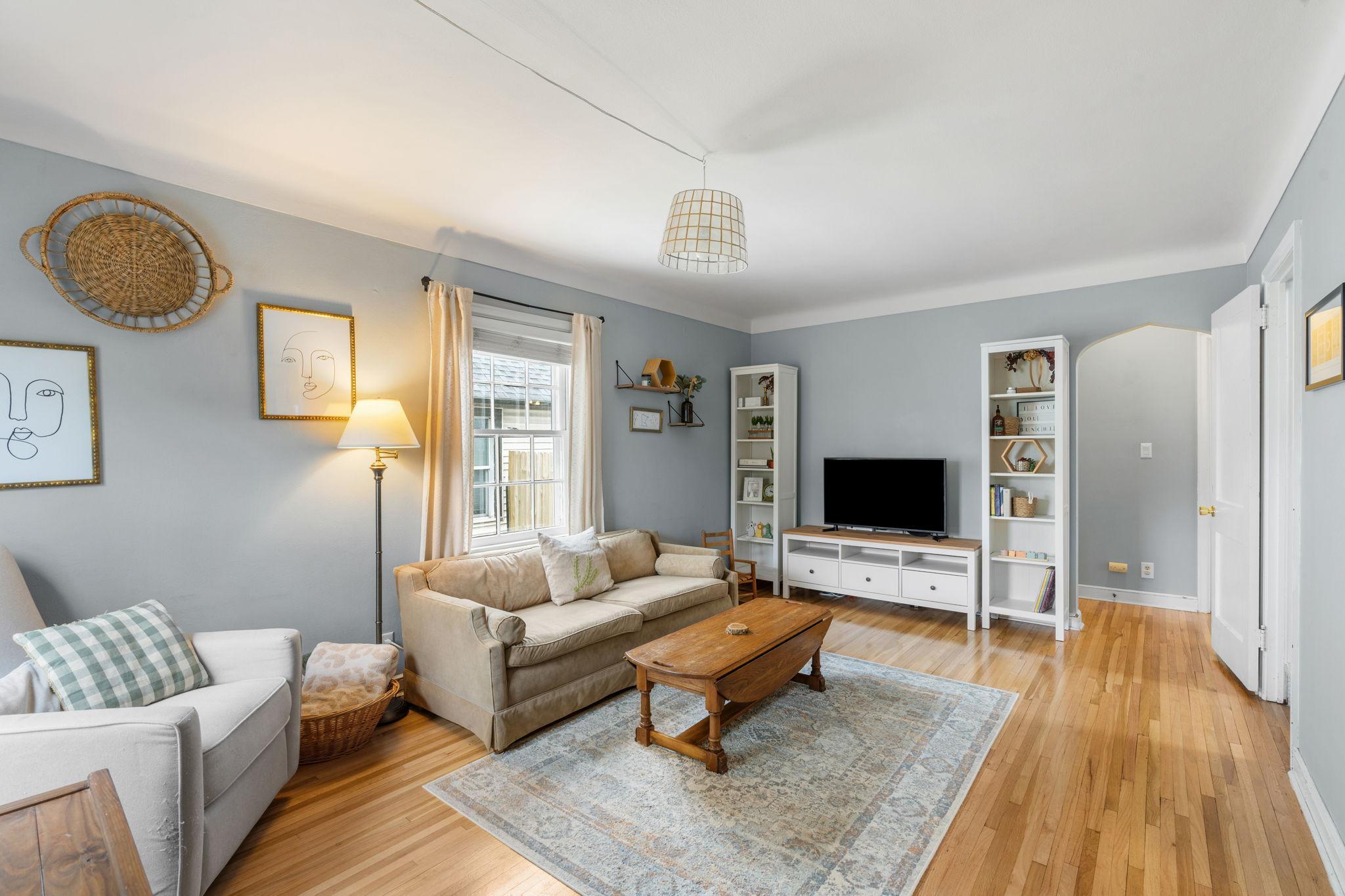 15-web-or-mls-264 Haskell St E-15.jpg