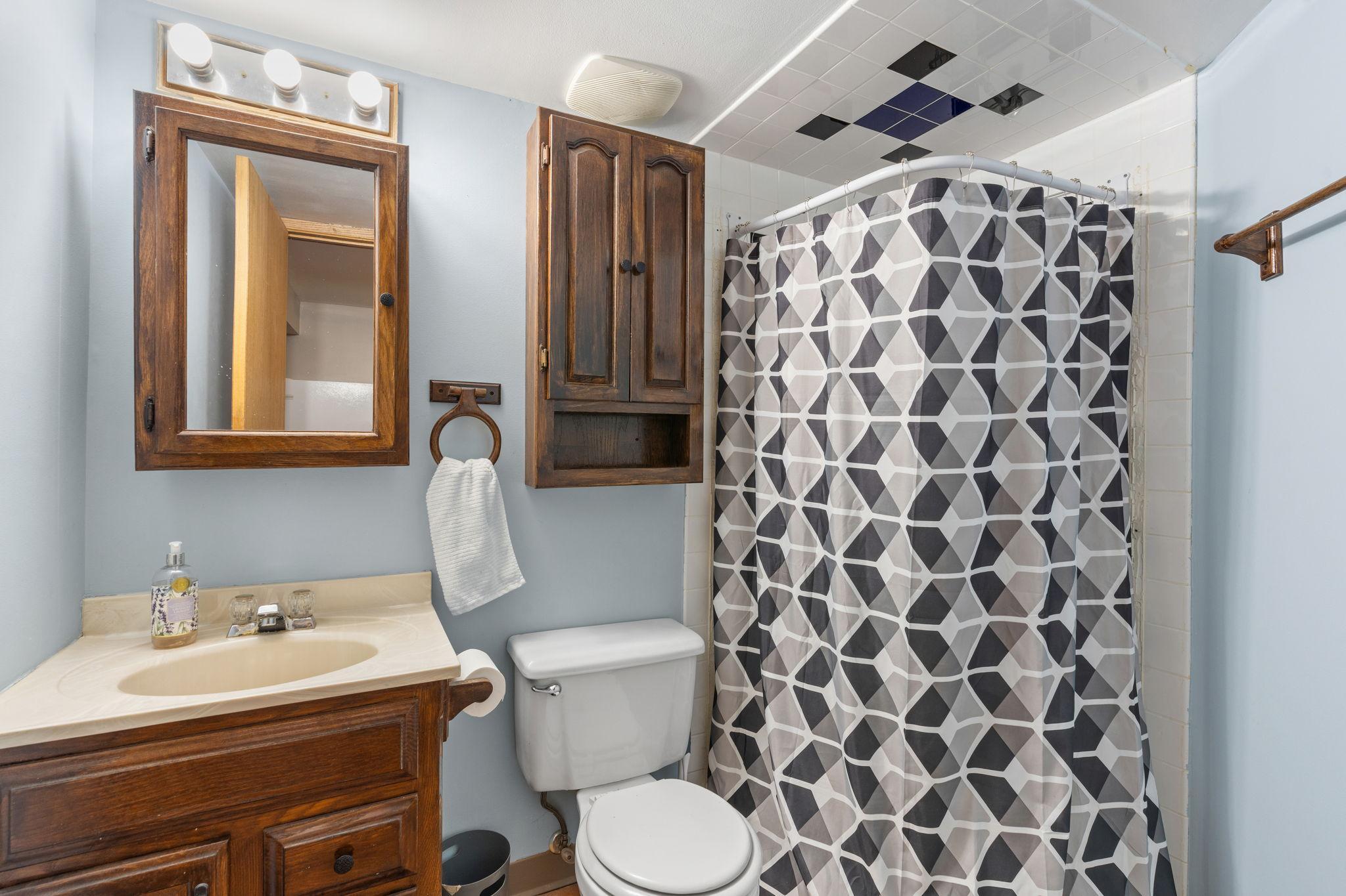 42-web-or-mls-264 Haskell St E-42.jpg