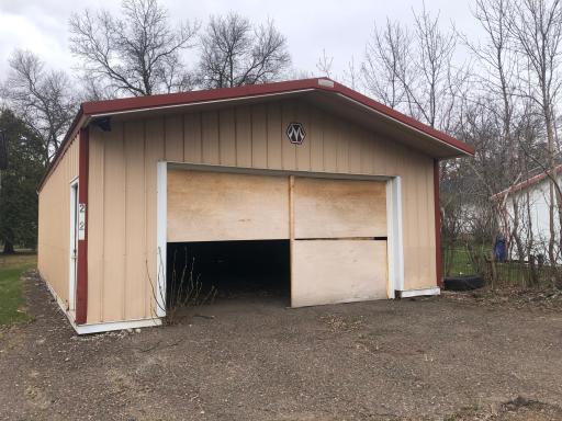 2626 6th Avenue E, Hibbing, MN 55746
