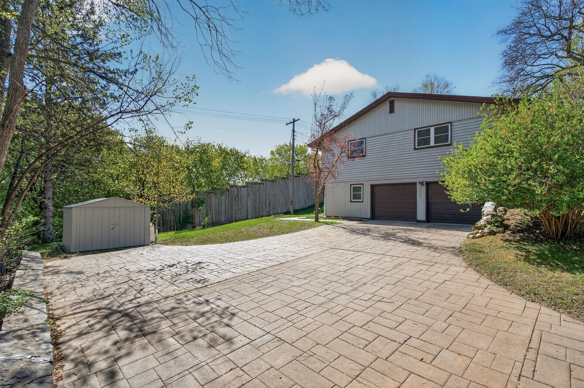 Awesome huge stamped driveway