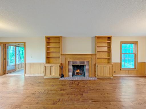 16220 Hayes Avenue, Carver, MN 55315