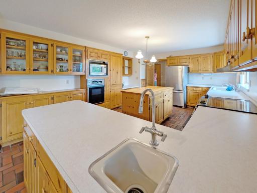 16220 Hayes Avenue, Carver, MN 55315