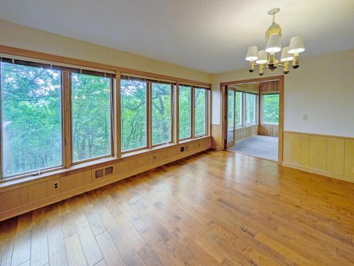 16220 Hayes Avenue, Carver, MN 55315
