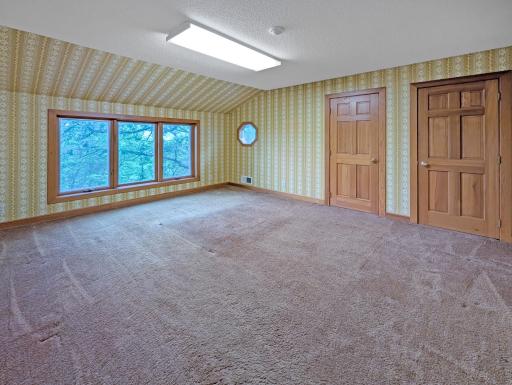16220 Hayes Avenue, Carver, MN 55315