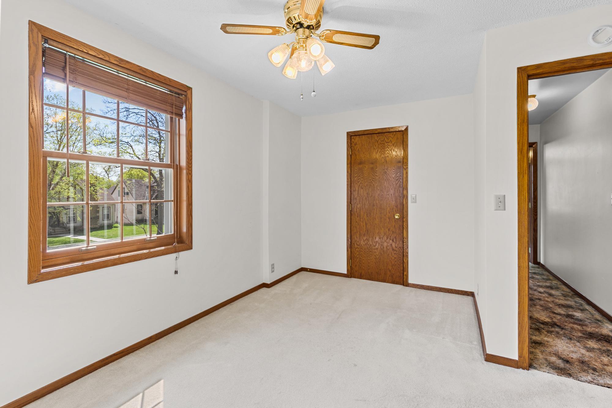 upper level bedroom 4