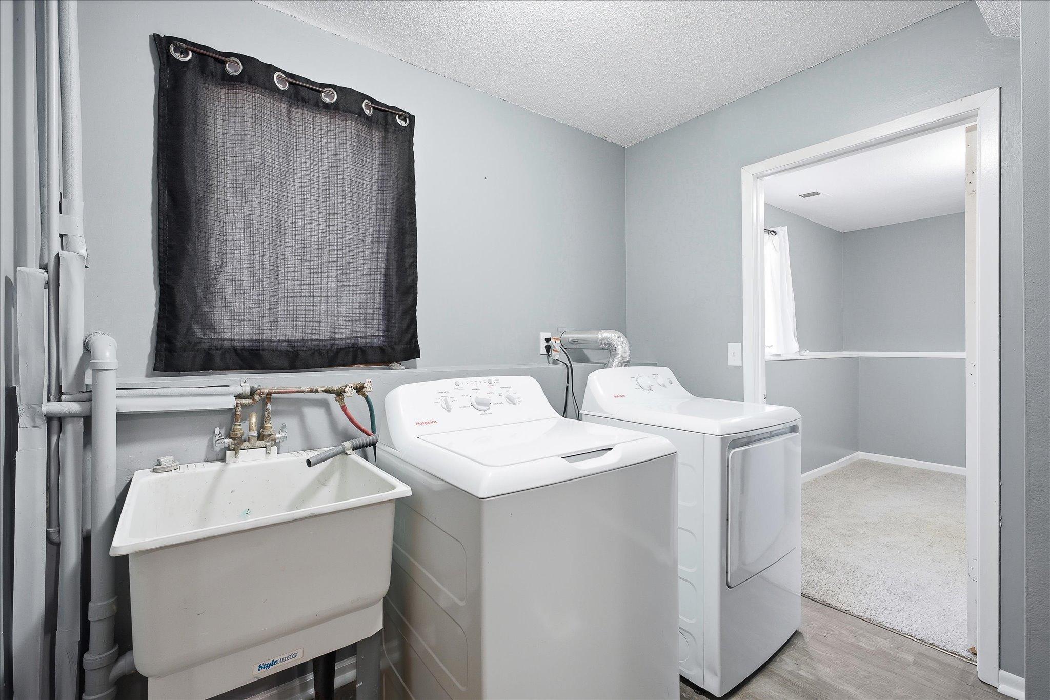 Lower level laundry