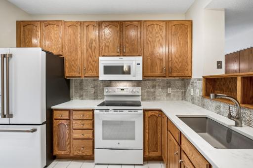7420 Edinborough Way, 6105, Edina, MN 55435
