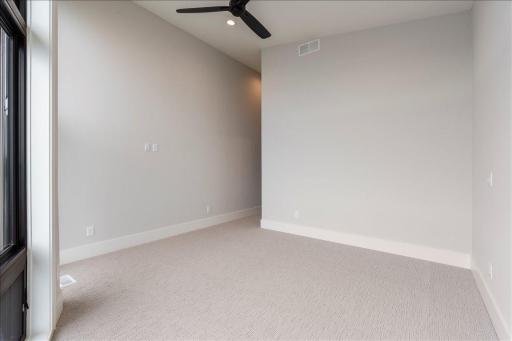 11245 E Steamboat Bay Drive, Brainerd, MN 56401