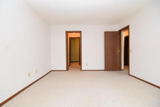 11039 Oregon Circle, Minneapolis, MN 55438