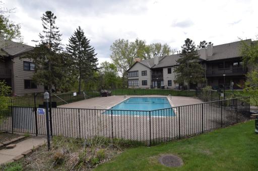 11039 Oregon Circle, Minneapolis, MN 55438