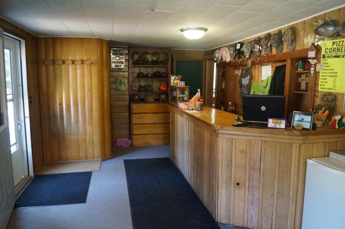 2Lodge interior2.jpg