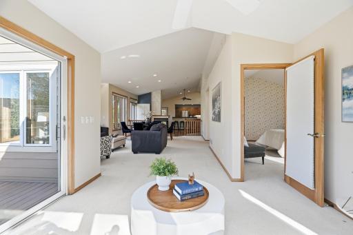 8821 Stonebrooke Court, Saint Paul, MN 55125