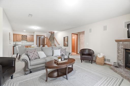 8821 Stonebrooke Court, Saint Paul, MN 55125