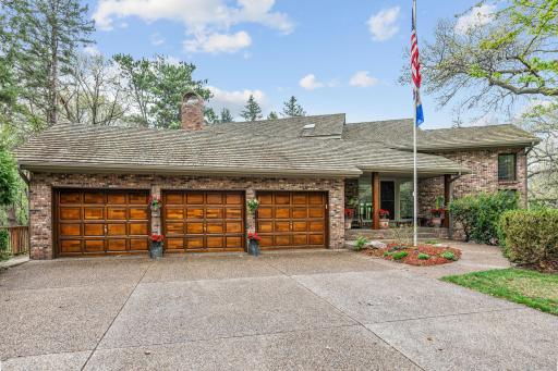5811 Shannon Drive, Edina, MN 55439