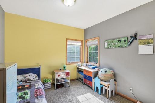 11 Moon Circle, Saint Cloud, MN 56301