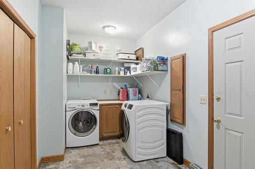 11 Moon Circle, Saint Cloud, MN 56301