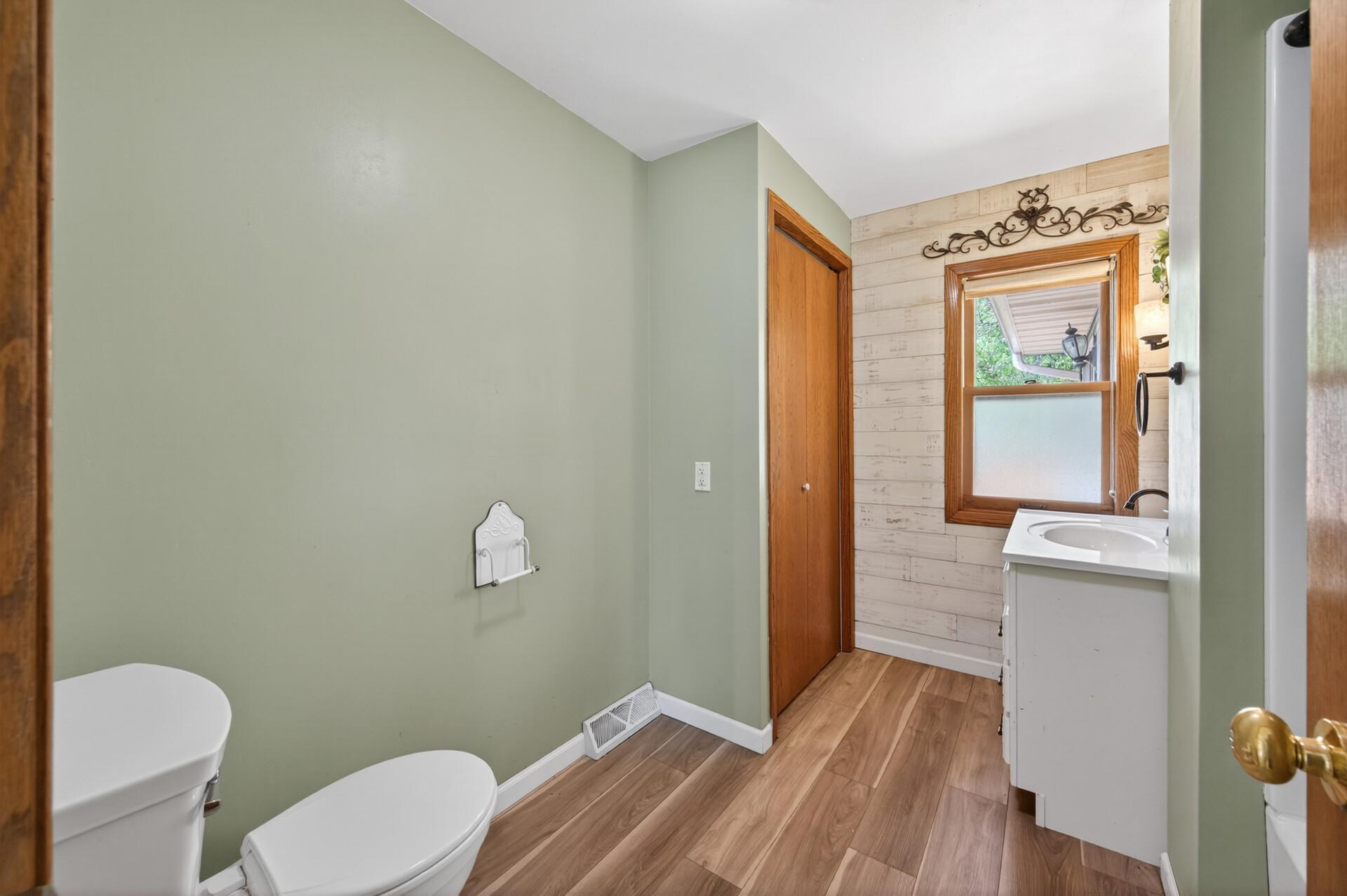96_1612_Goodview26_mls.jpg
