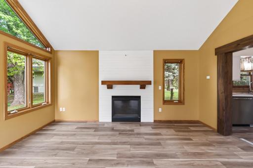 1612 Goodview Avenue N, Saint Paul, MN 55128