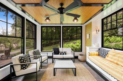 Have your morning coffee in the bright sunroom, surrounded by nature with views of Shaver Lake.