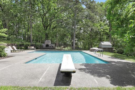 The property is set within the highly rated Minnetonka School District in walkable distance to the restaurants and retail of Deephaven.