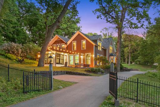 1920s charm meets 2020s luxury behind the gates of this private Woodland estate.