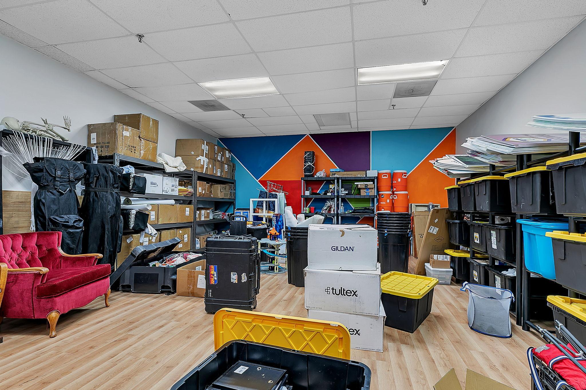 main level - 500 sq ft unit