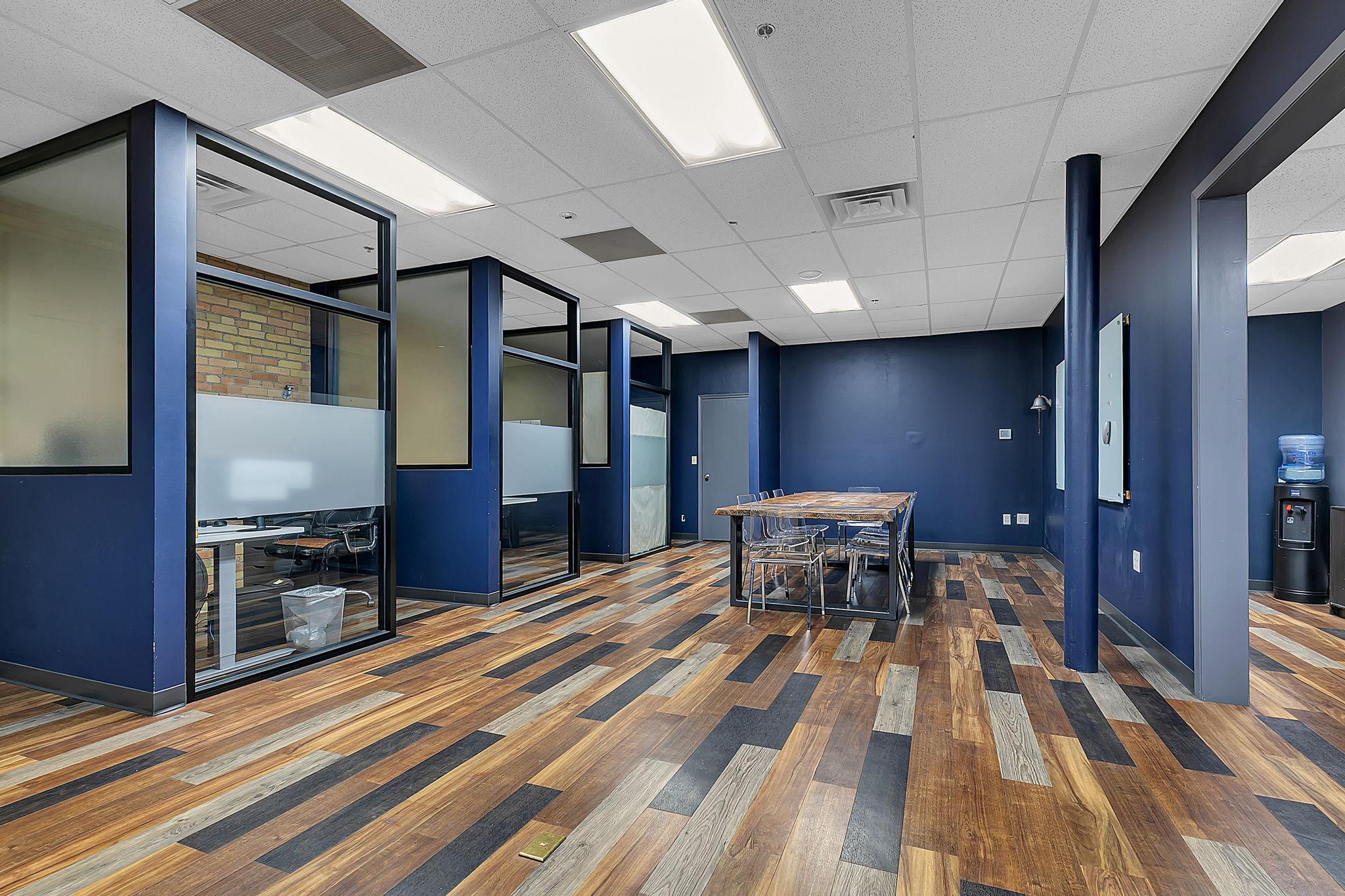 upper level - 3475 sq ft unit