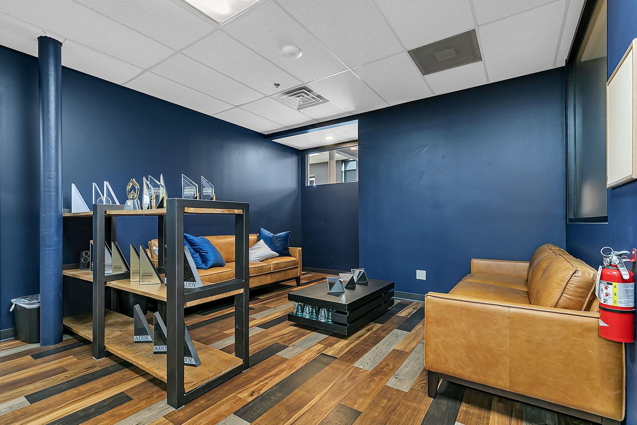 upper level - 3475 sq ft unit