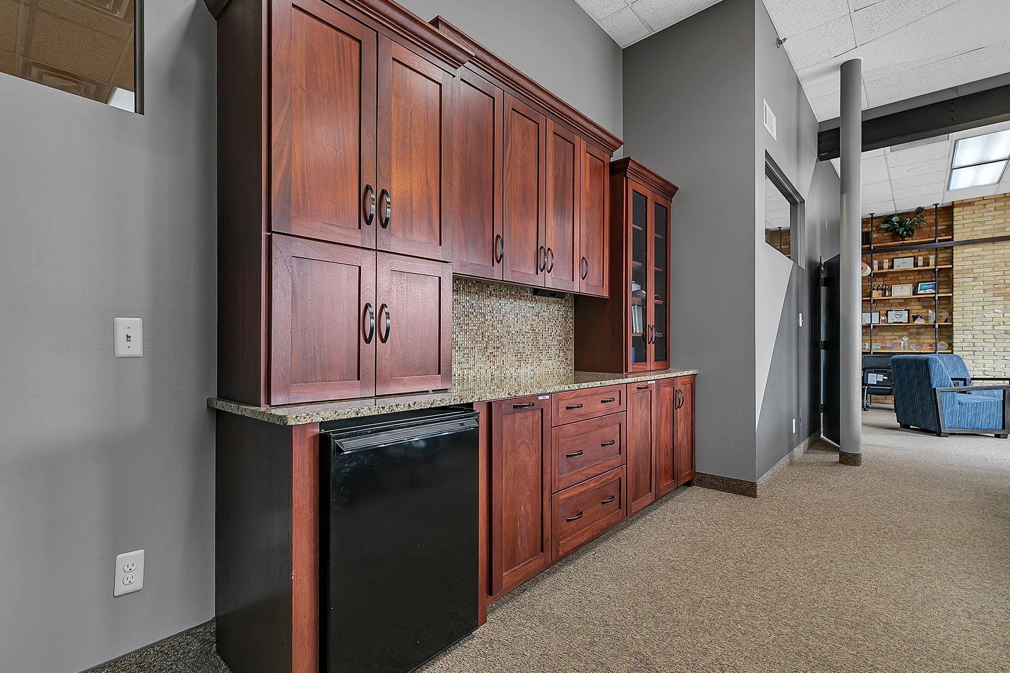 upper level - 3475 sq ft unit