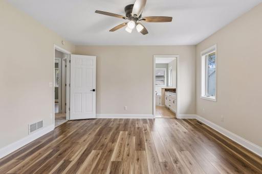 11877 Cottonwood Street NW, Minneapolis, MN 55448