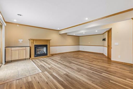 11877 Cottonwood Street NW, Minneapolis, MN 55448