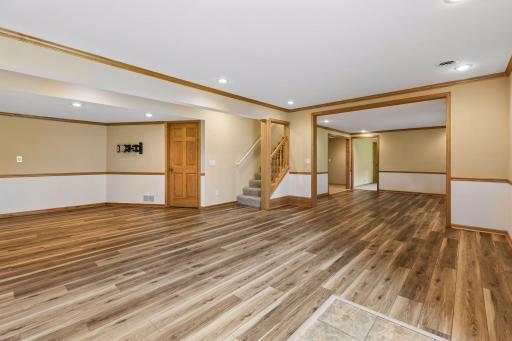 11877 Cottonwood Street NW, Minneapolis, MN 55448