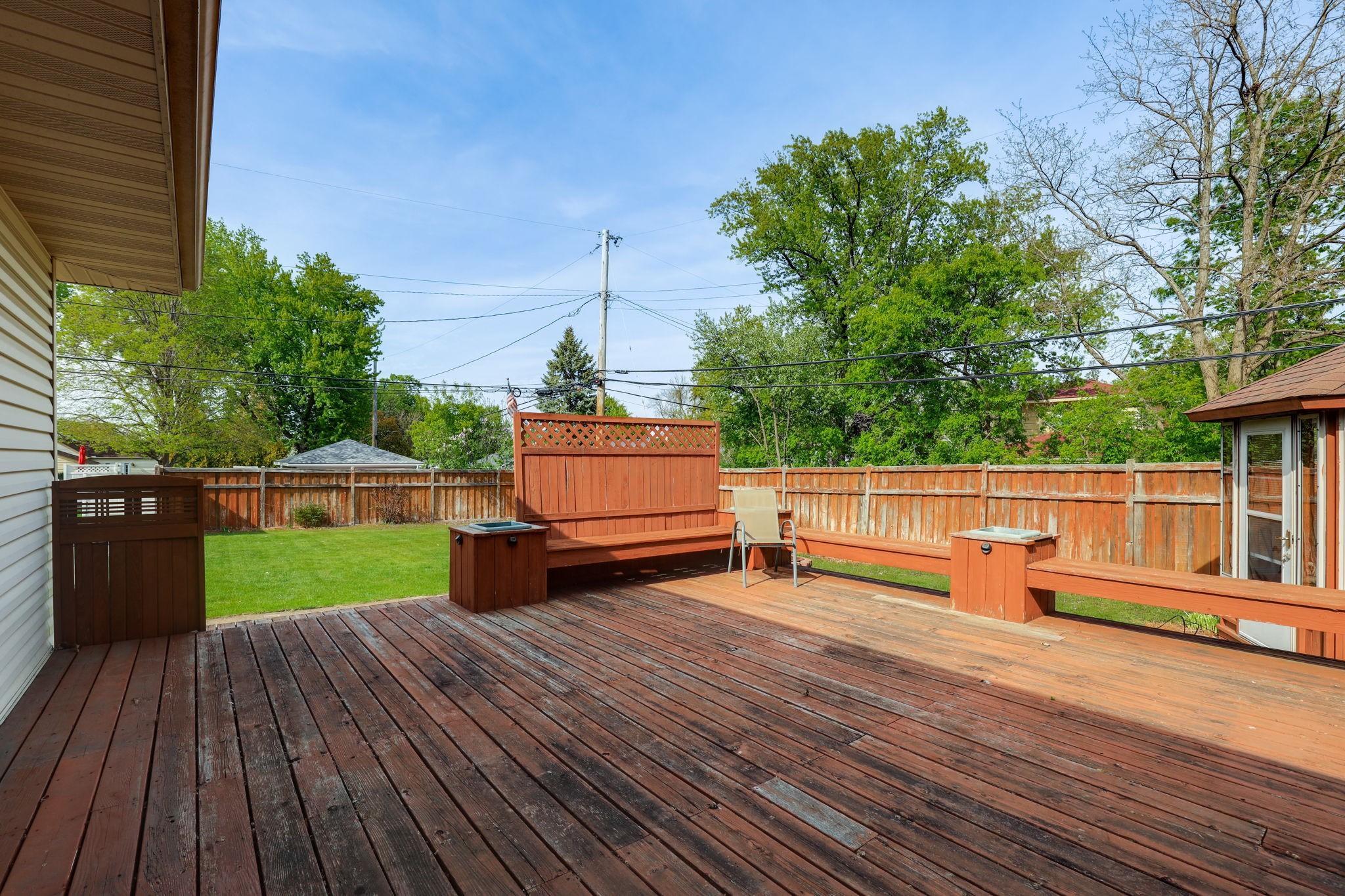 Private Deck