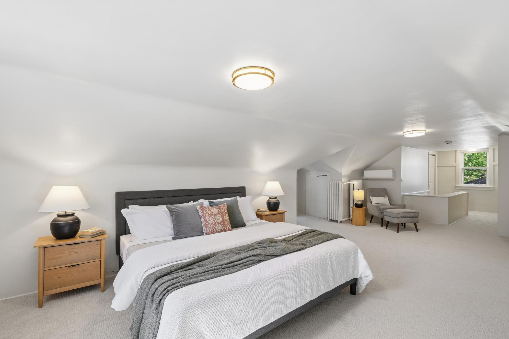 Upstairs loft space -fits a king-sized bed with plenty of room to spare