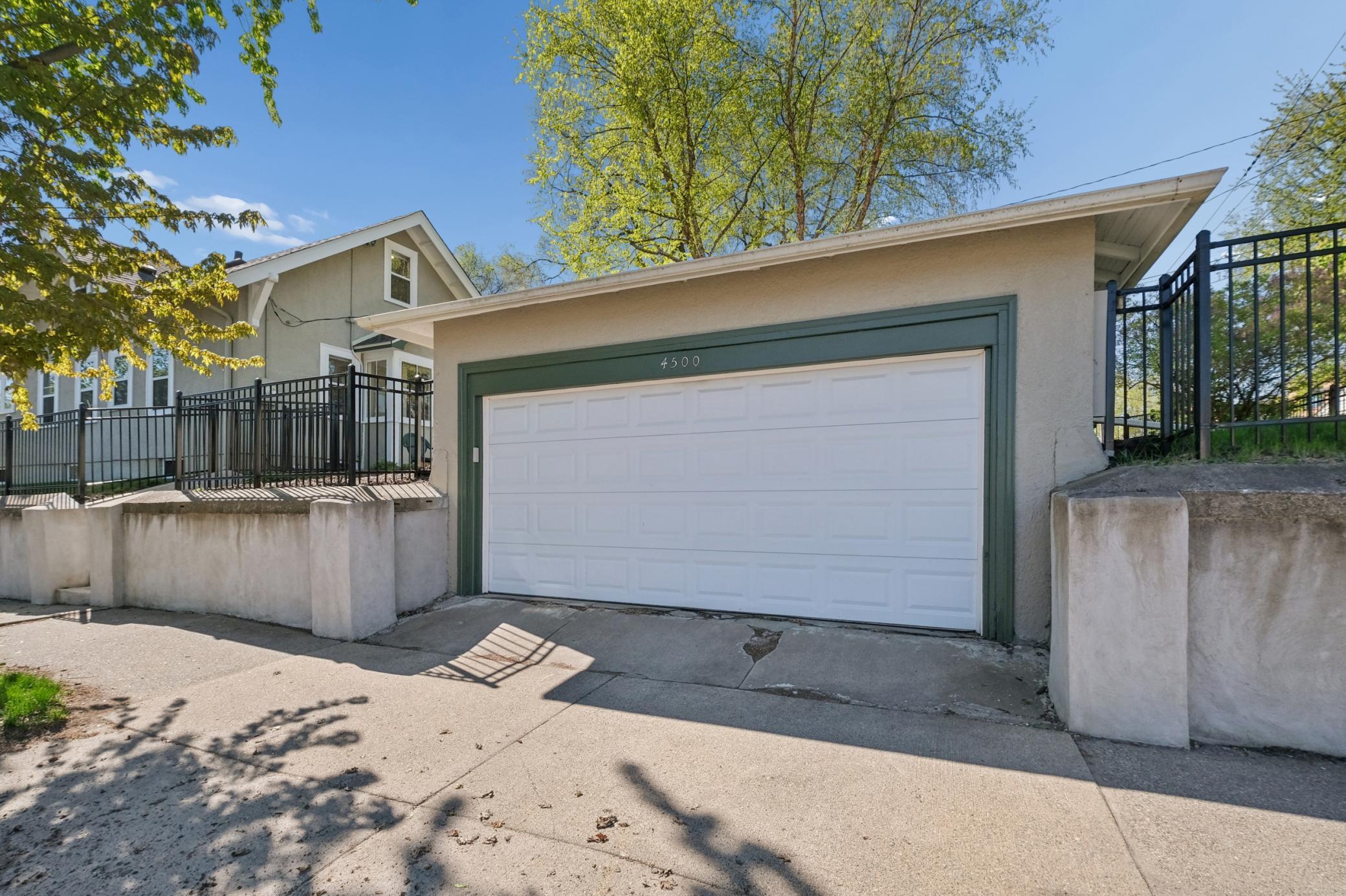 Two-car garage opens onto 45th - no alley