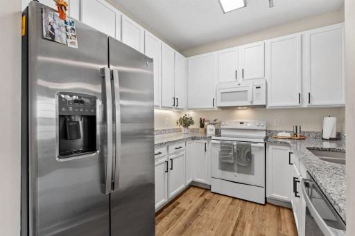 1708 Countryside Drive, Shakopee, MN 55379