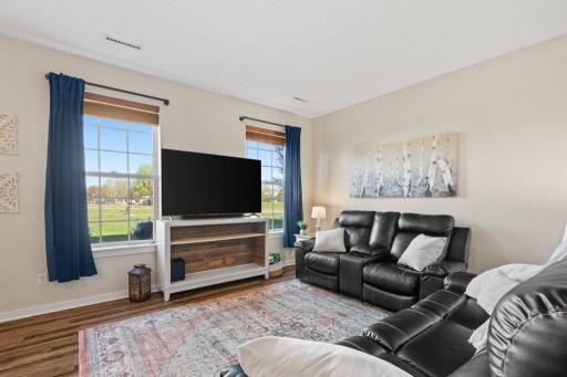 1708 Countryside Drive, Shakopee, MN 55379