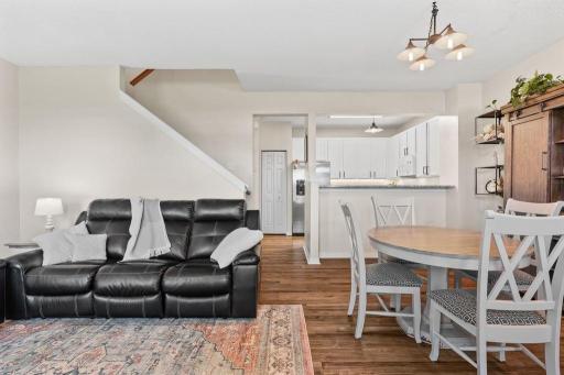 1708 Countryside Drive, Shakopee, MN 55379