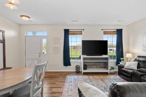 1708 Countryside Drive, Shakopee, MN 55379