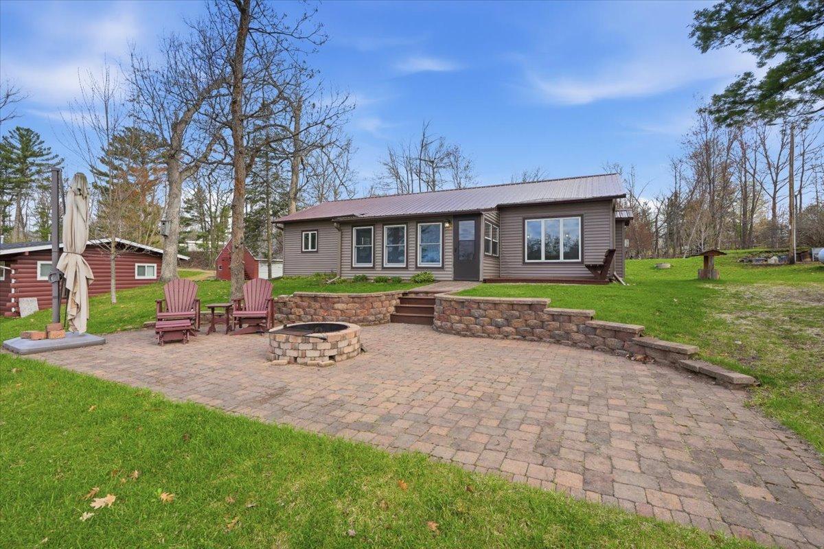 25-Back of Home.jpg