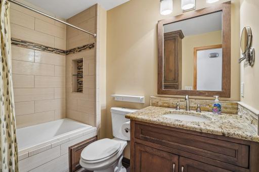 15631 Skyline Avenue NW, Prior Lake, MN 55372