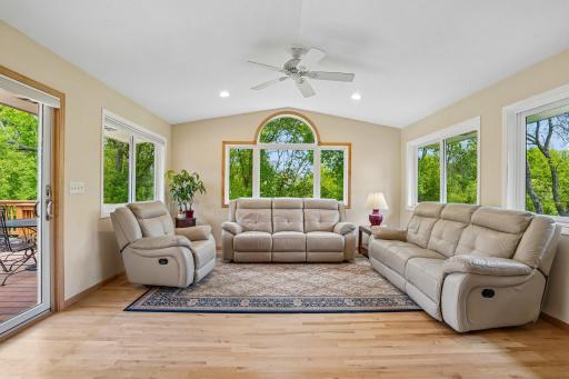 15631 Skyline Avenue NW, Prior Lake, MN 55372